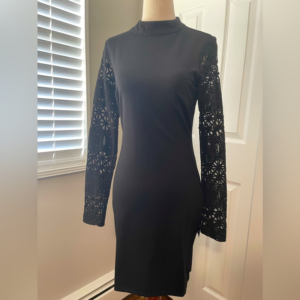 Lulu’s Laced Up Long Sleeve Bodycon Dress - NWT